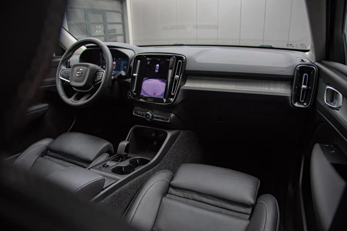 2.0 B3 Core MY2026|Leder|Keyless|PDC|Camera|Carplay