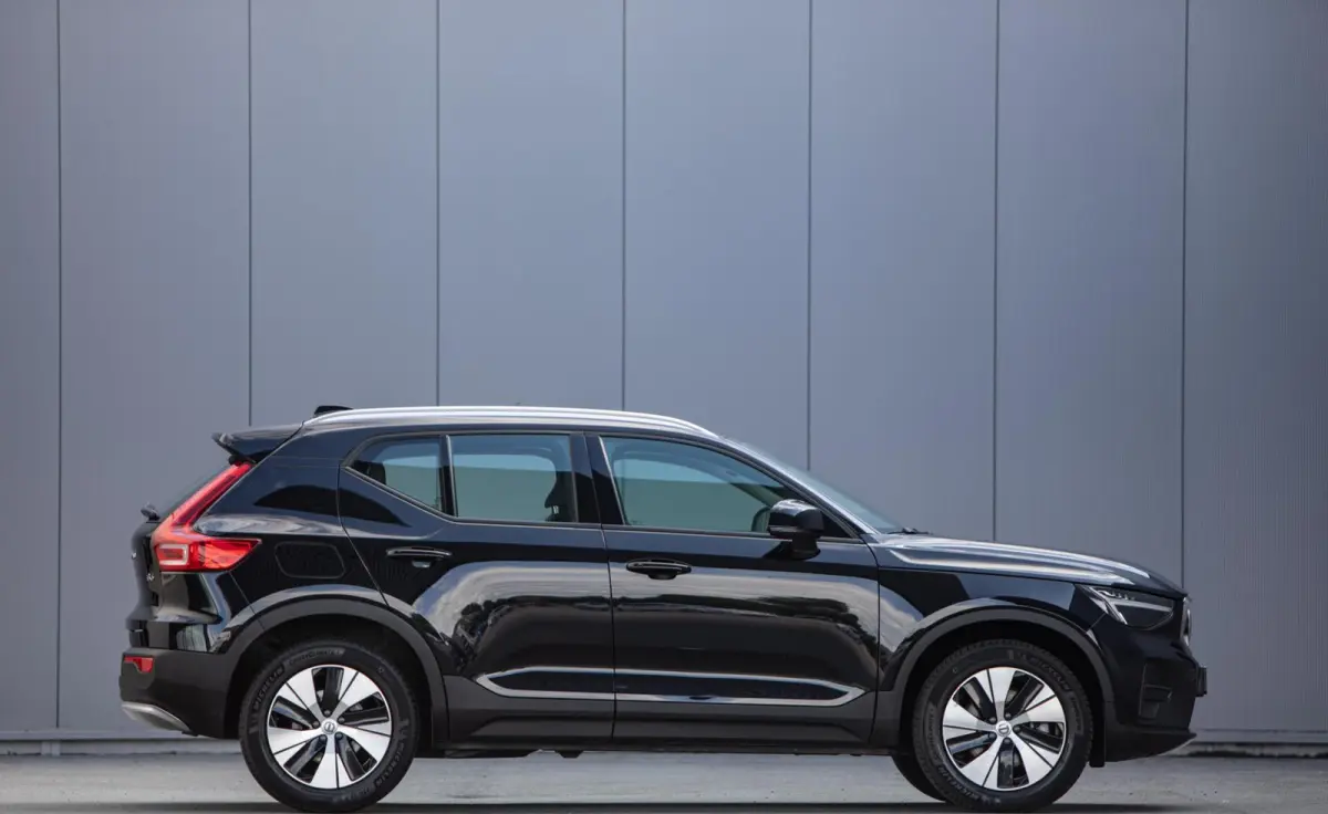 2.0 B3 Core MY2026|Leder|Keyless|PDC|Camera|Carplay