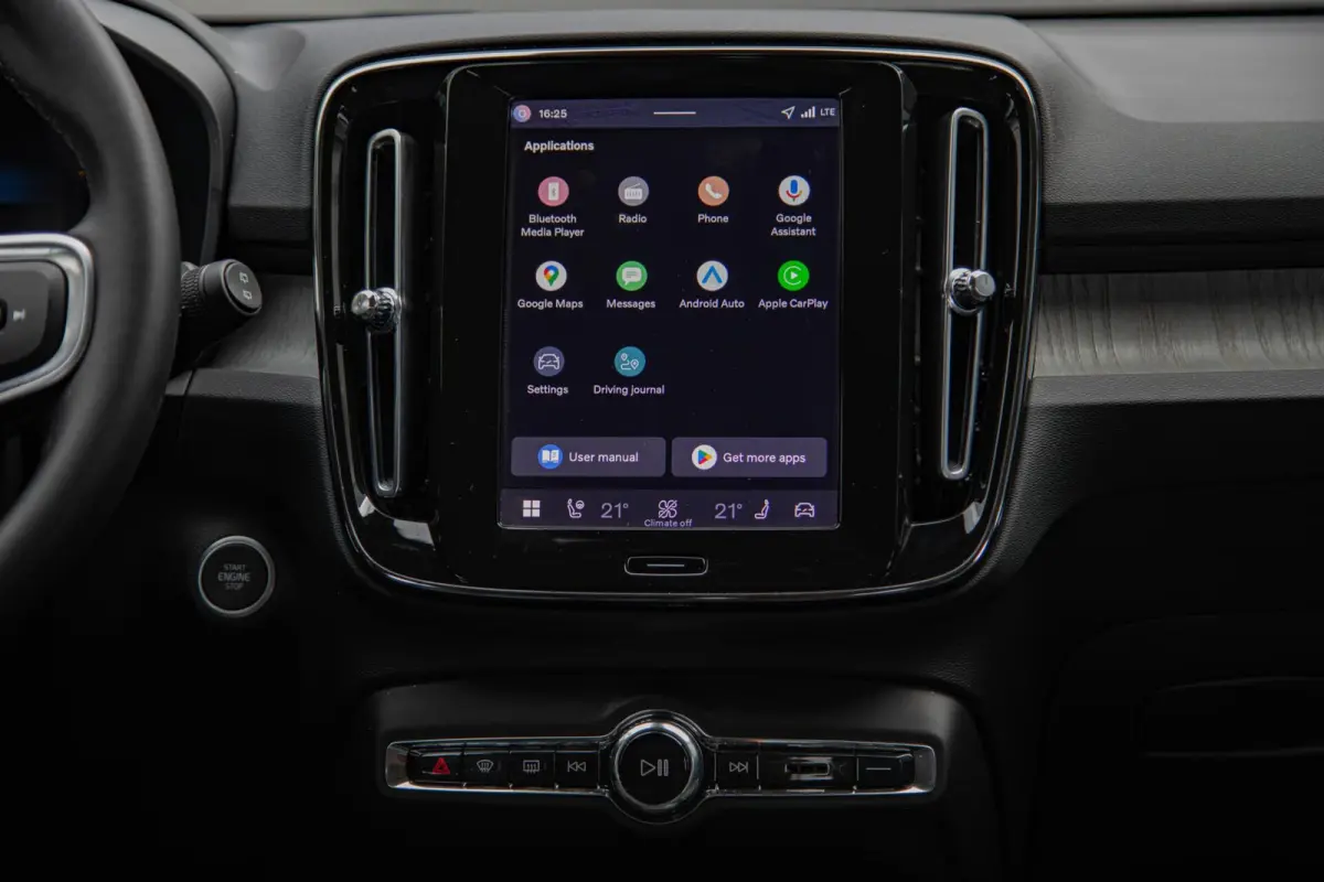 2.0 B3 Core MY2026|Leder|Keyless|PDC|Camera|Carplay