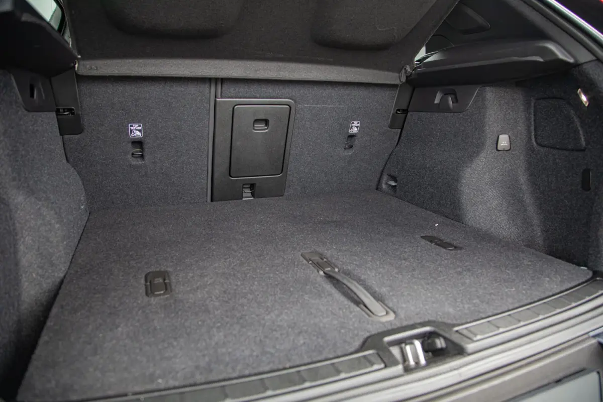 2.0 B3 Core MY2026|Leder|Keyless|PDC|Camera|Carplay