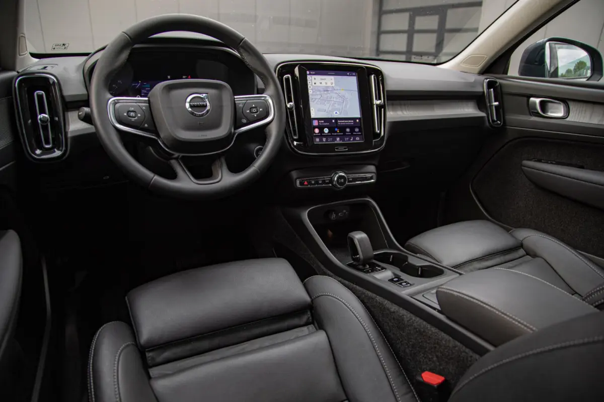 2.0 B3 Core MY2026|Leder|Keyless|PDC|Camera|Carplay