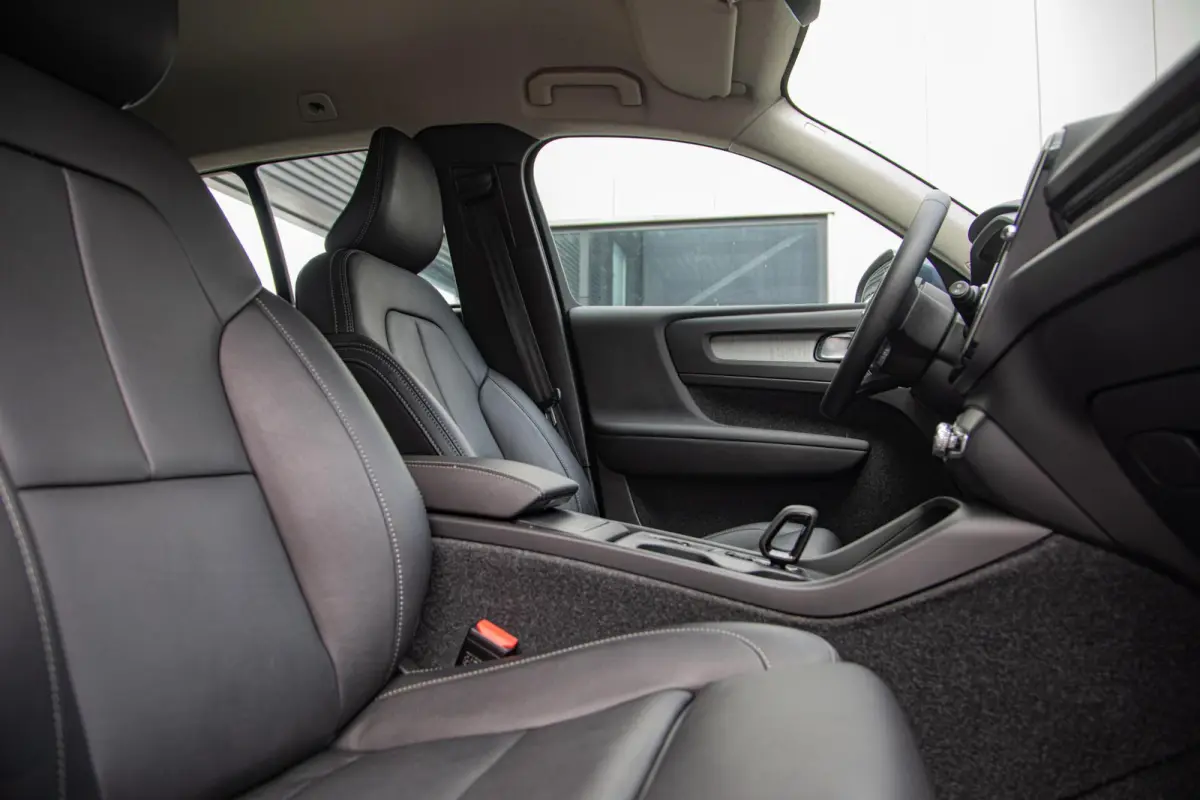 2.0 B3 Core MY2026|Leder|Keyless|PDC|Camera|Carplay