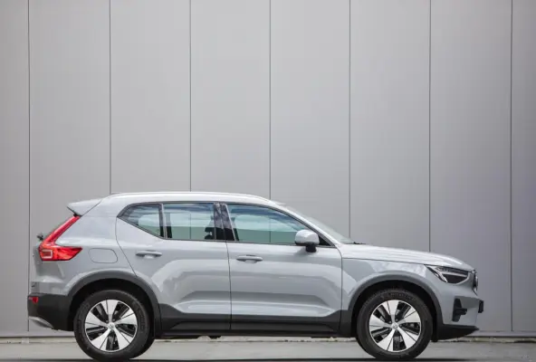 2.0 B3 Core MY2026|Leder|Keyless|PDC|Camera|Carplay