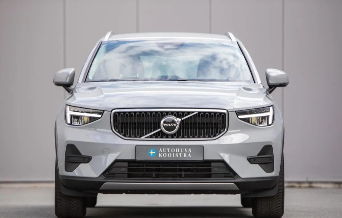 2.0 B3 Core MY2026|Leder|Keyless|PDC|Camera|Carplay