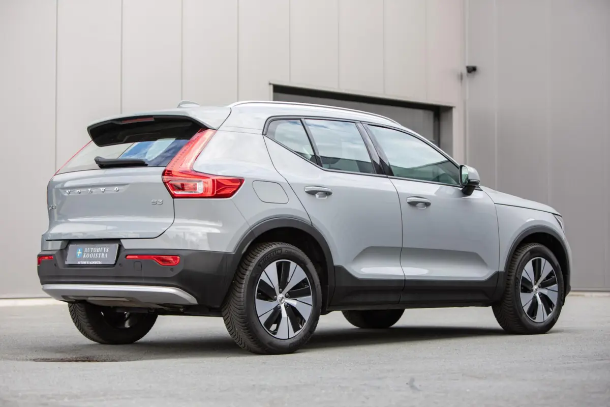 2.0 B3 Core MY2026|Leder|Keyless|PDC|Camera|Carplay
