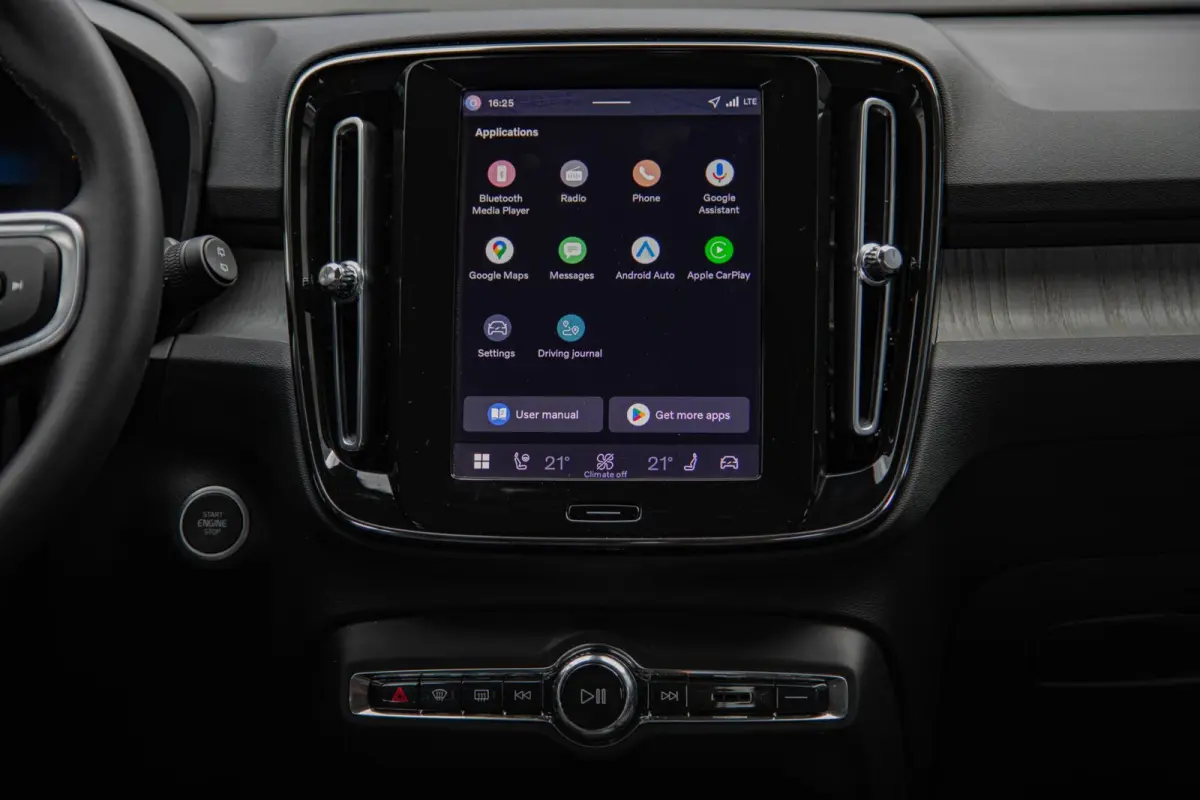 2.0 B3 Core MY2026|Leder|Keyless|PDC|Camera|Carplay