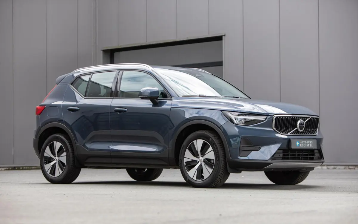 2.0 B3 Core MY2026|Leder|Keyless|PDC|Camera|Carplay