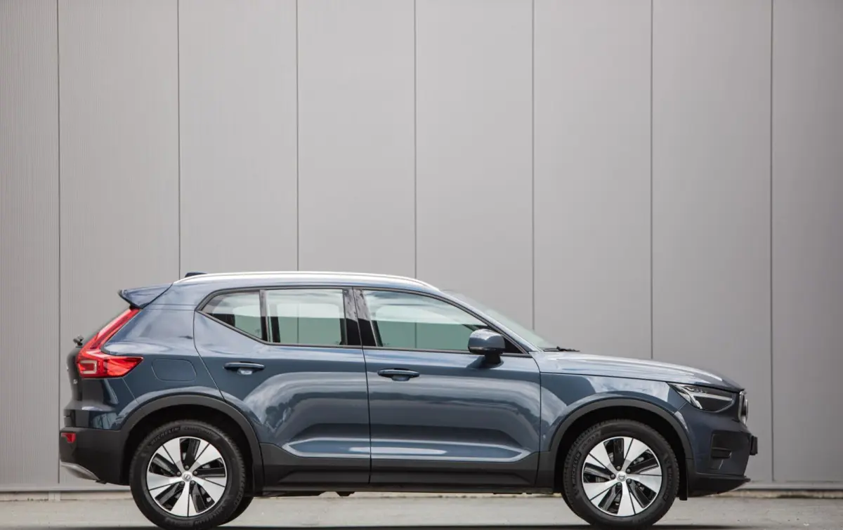 2.0 B3 Core MY2026|Leder|Keyless|PDC|Camera|Carplay