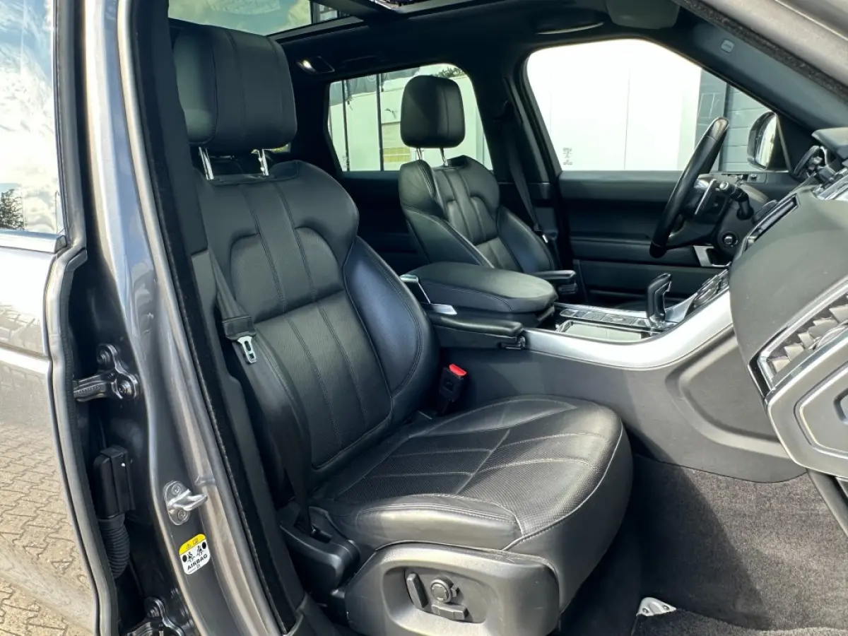 3.0 TDV6 HSE DYNAMIC 2016 *Pano *Cruise *22inch *Luchtvering