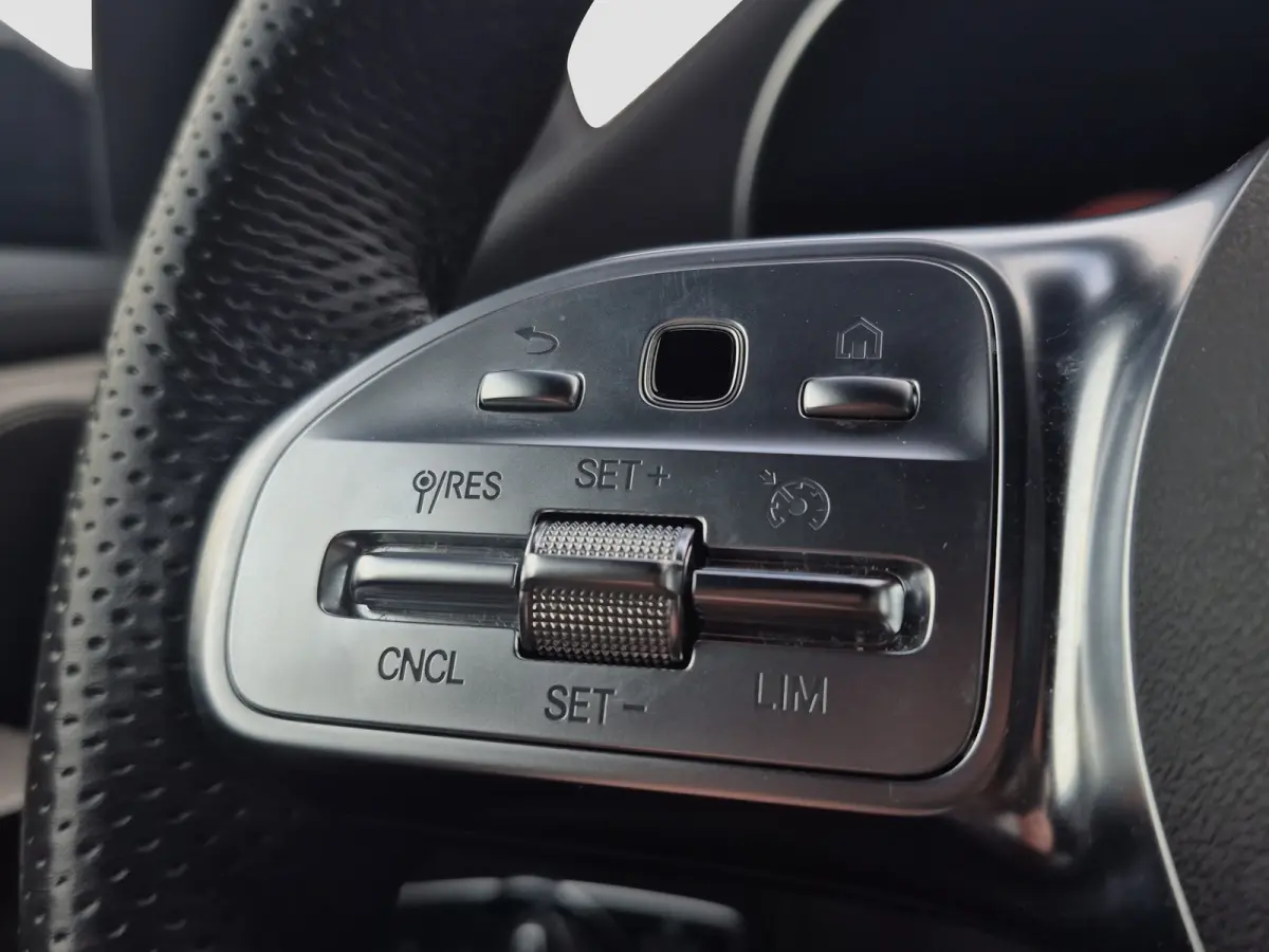 4MATIC Business Solution AMG Camera | Full LED | Elektr. Achterklep | Stoelverwarming | Full map navigatie | Carplay/android auto |