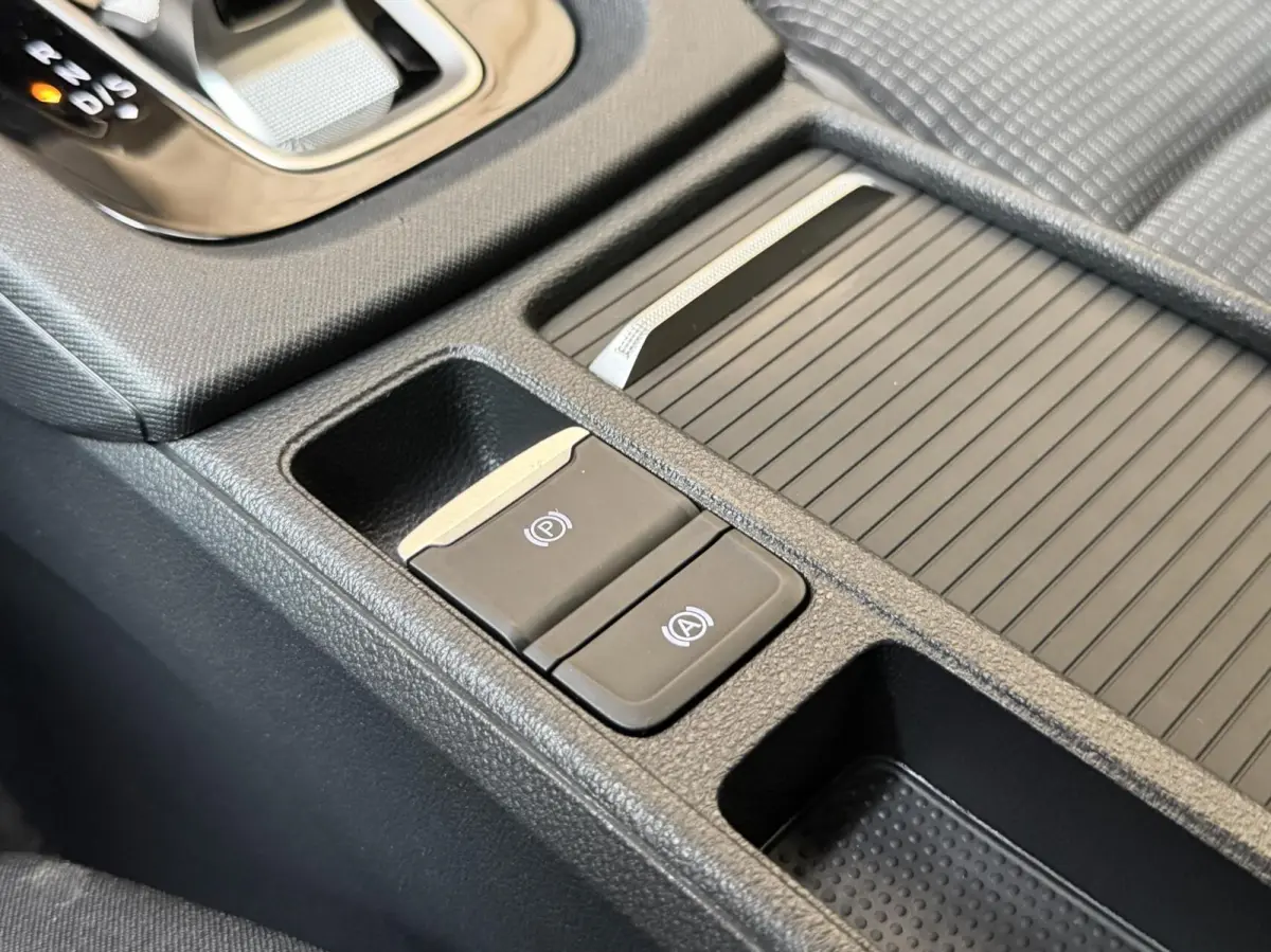 1.5 TSI First Edition Automaat | Apple CarPlay/Android Auto | Achteruitrijcamera | Cruise & climate control | LED koplampen | Stoel- en stuurwielverwarming | Rijstrooksensor | Parkeersensore