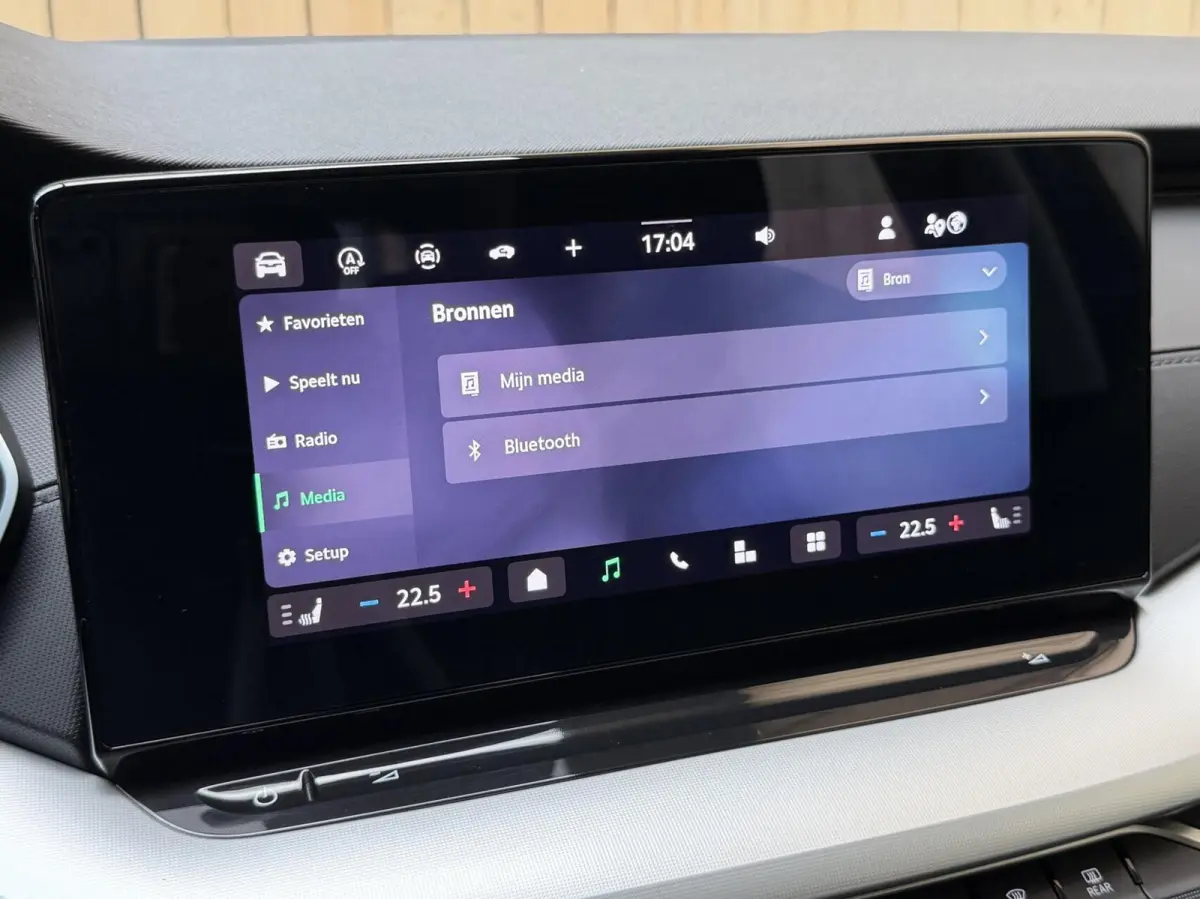 1.5 TSI First Edition Automaat | Apple CarPlay/Android Auto | Achteruitrijcamera | Cruise & climate control | LED koplampen | Stoel- en stuurwielverwarming | Rijstrooksensor | Parkeersensore