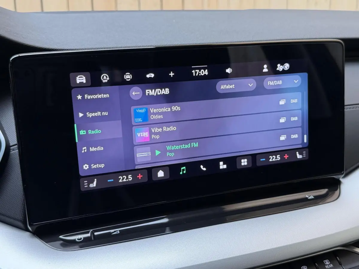 1.5 TSI First Edition Automaat | Apple CarPlay/Android Auto | Achteruitrijcamera | Cruise & climate control | LED koplampen | Stoel- en stuurwielverwarming | Rijstrooksensor | Parkeersensore