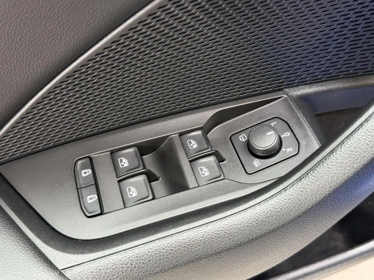 1.5 TSI First Edition Automaat | Apple CarPlay/Android Auto | Achteruitrijcamera | Cruise & climate control | LED koplampen | Stoel- en stuurwielverwarming | Rijstrooksensor | Parkeersensore
