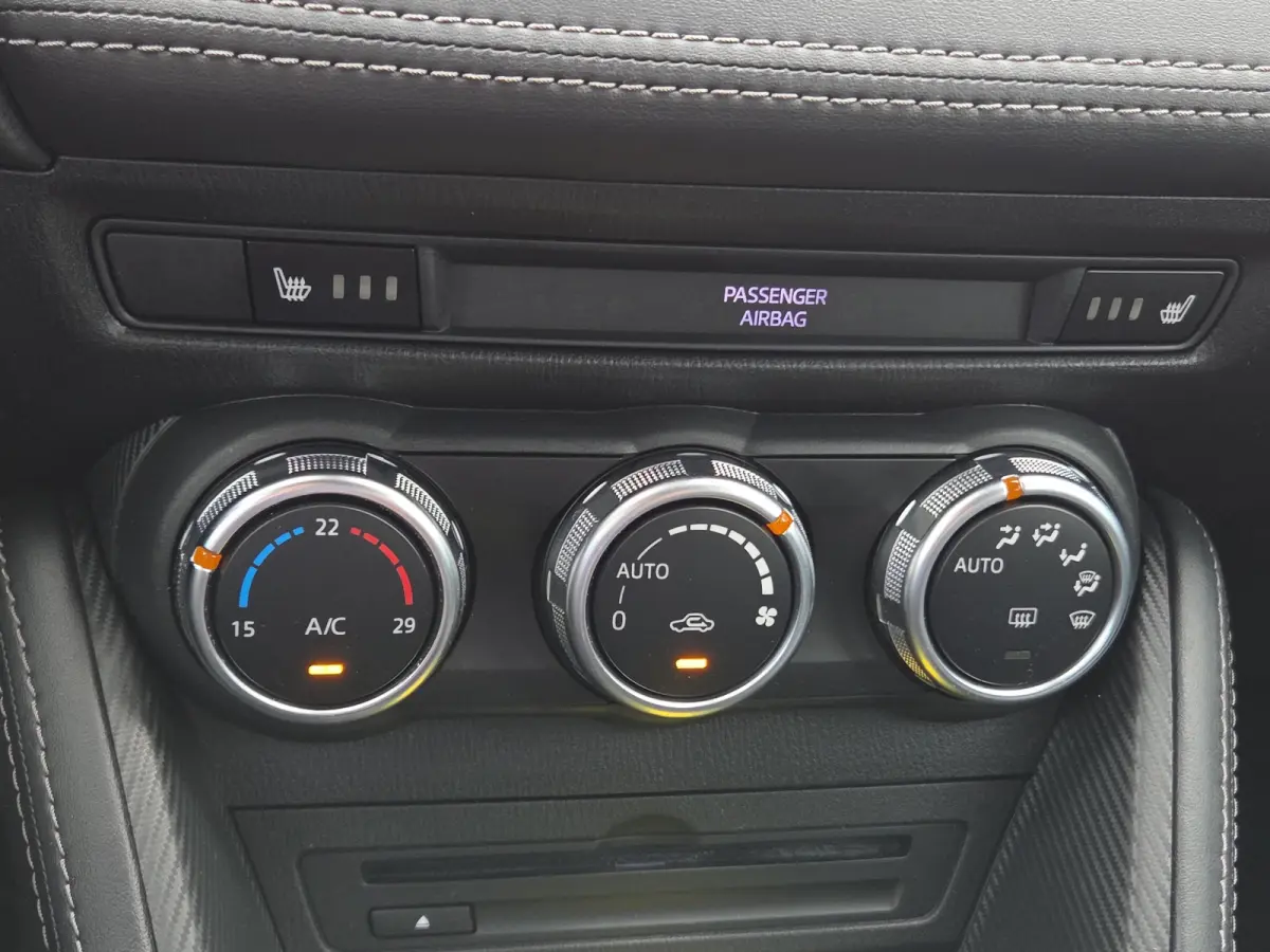 1.5 Skyactiv-G GT-M Stoelverwarming | Head-up Display | Camera | Climate control | Full map navigatie |