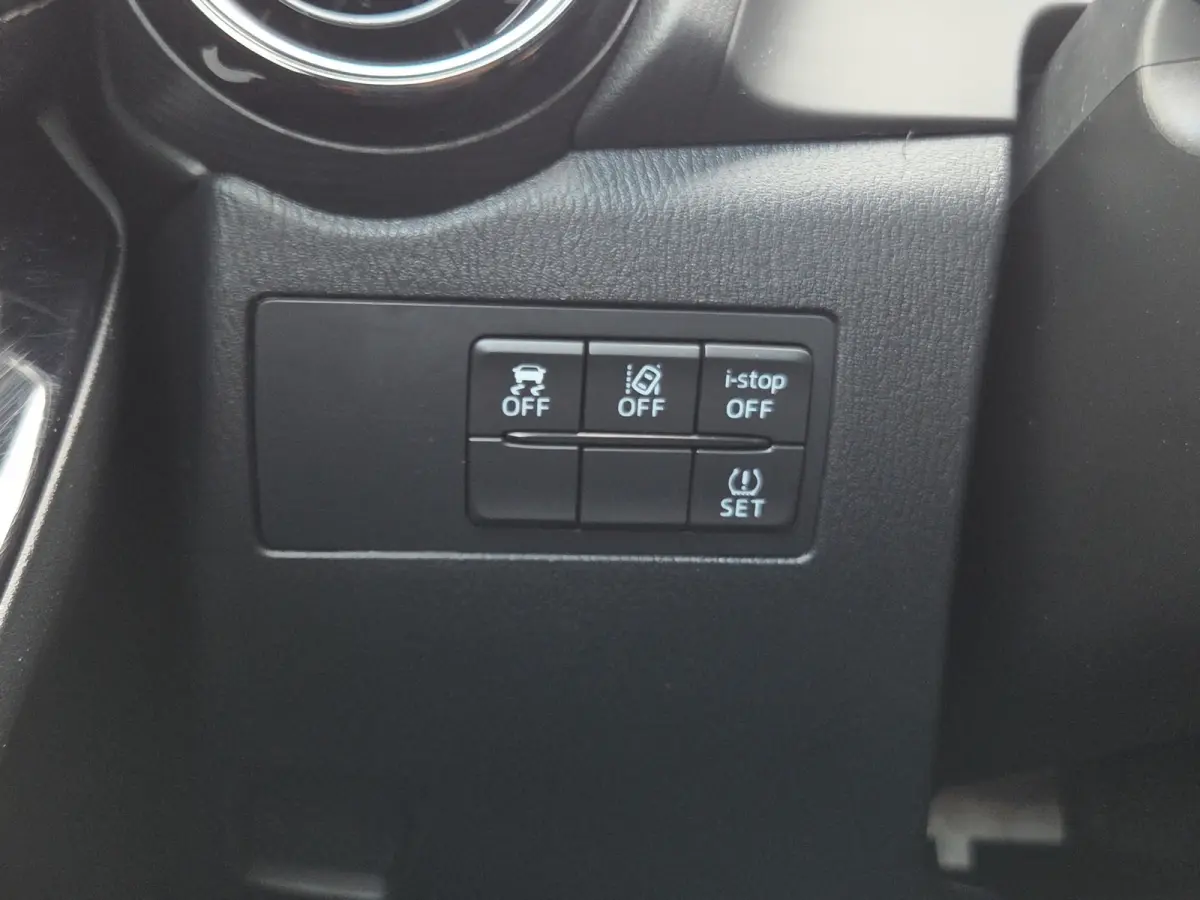 1.5 Skyactiv-G GT-M Stoelverwarming | Head-up Display | Camera | Climate control | Full map navigatie |