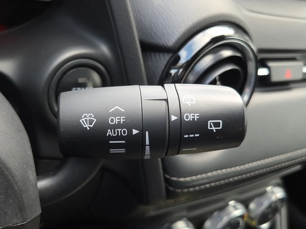 1.5 Skyactiv-G GT-M Stoelverwarming | Head-up Display | Camera | Climate control | Full map navigatie |