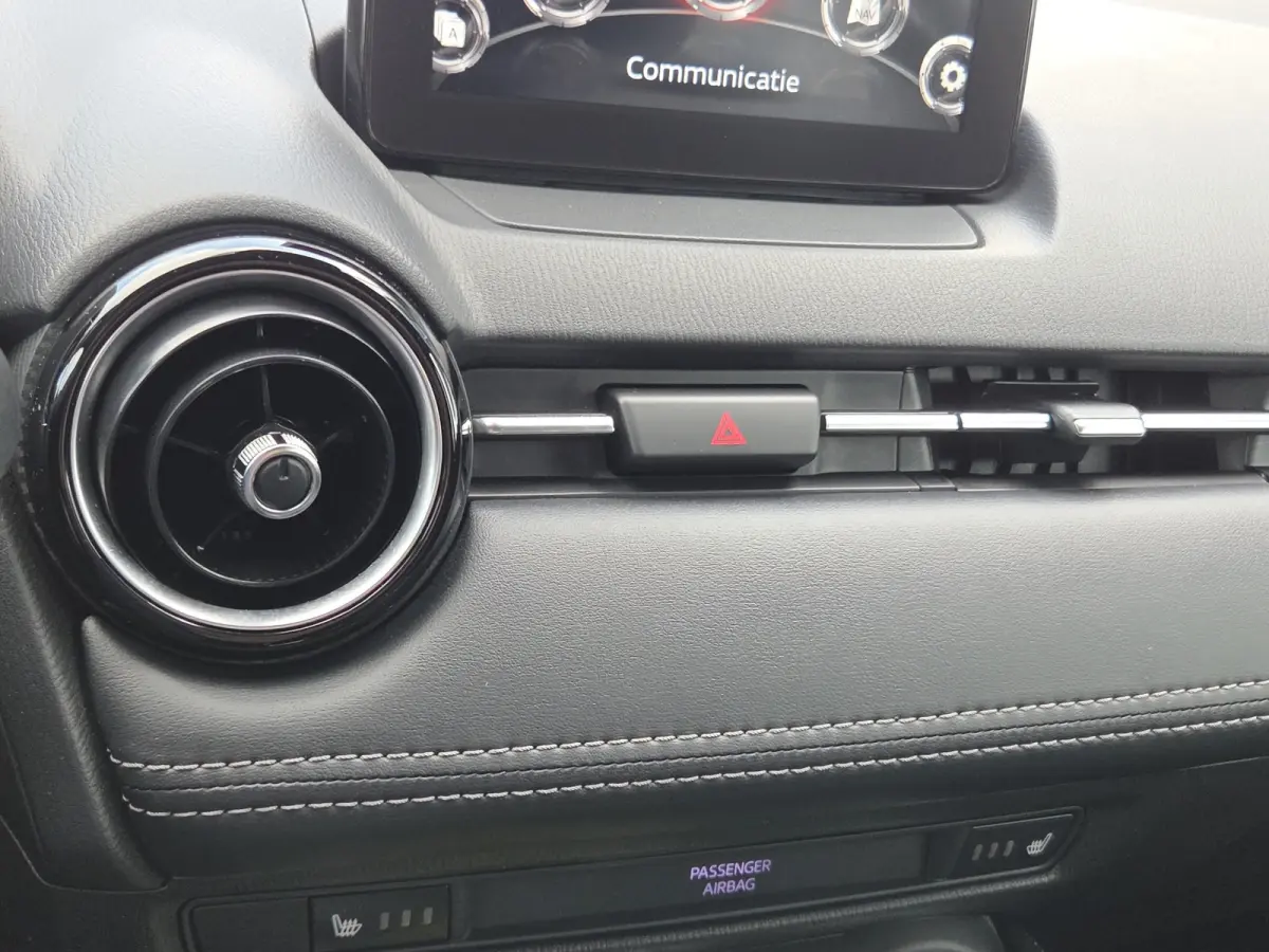 1.5 Skyactiv-G GT-M Stoelverwarming | Head-up Display | Camera | Climate control | Full map navigatie |