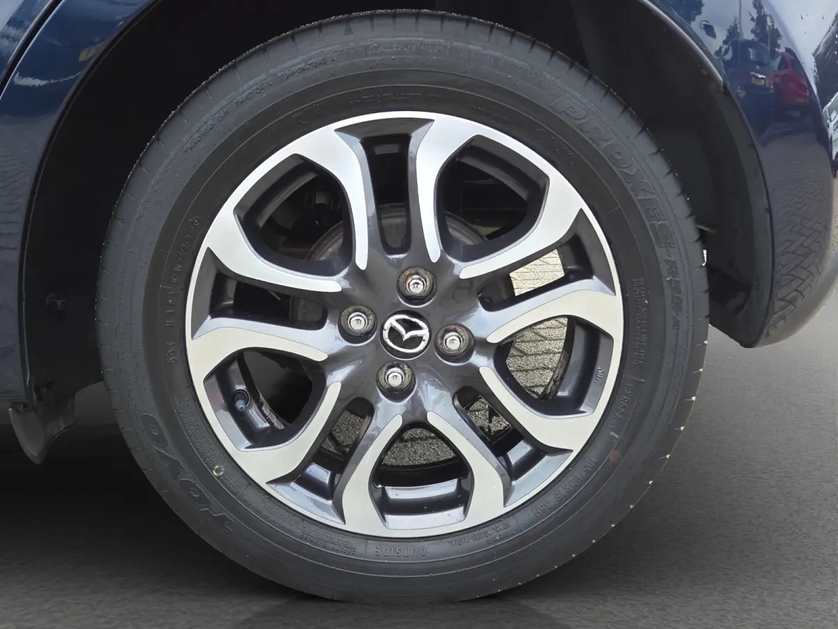 1.5 Skyactiv-G GT-M Stoelverwarming | Head-up Display | Camera | Climate control | Full map navigatie |