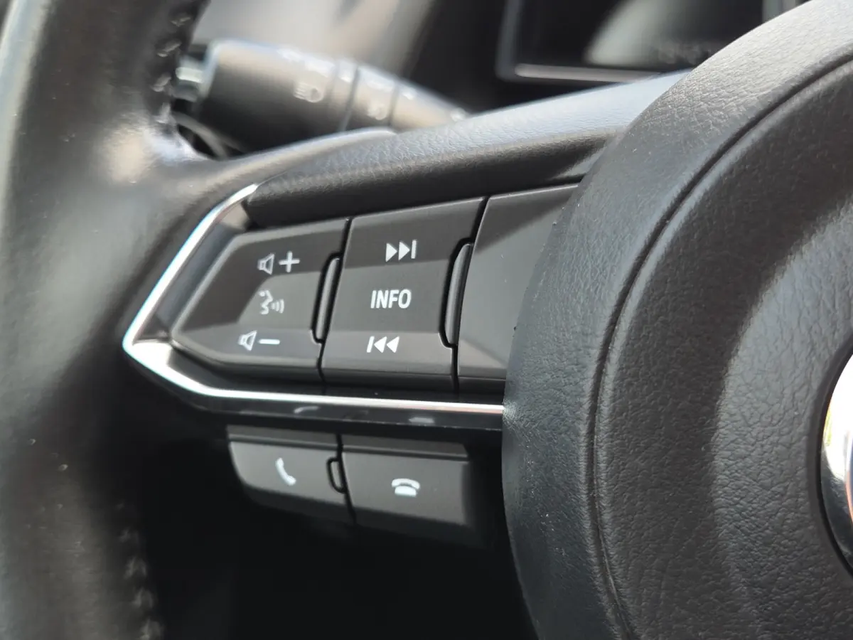 1.5 Skyactiv-G GT-M Stoelverwarming | Head-up Display | Camera | Climate control | Full map navigatie |