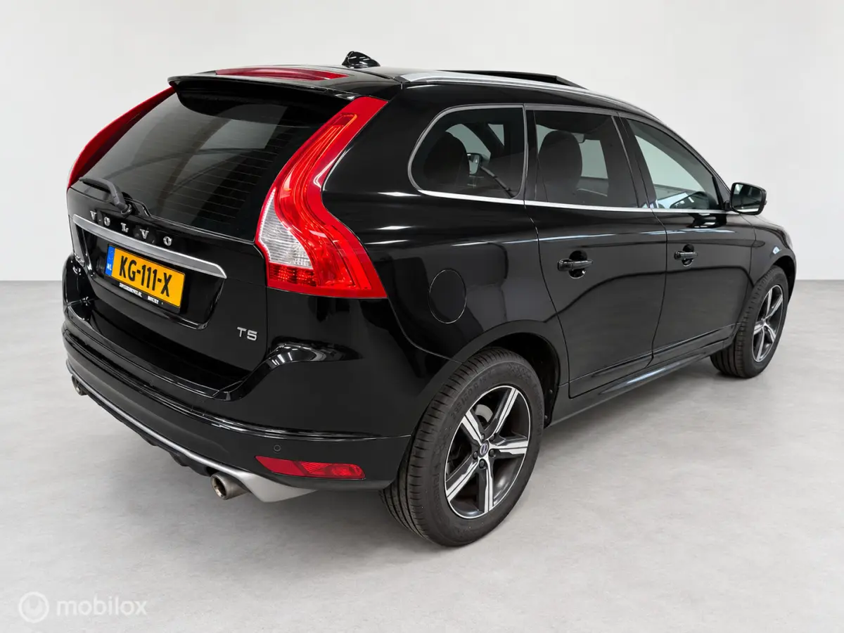 2.0 T5 R-Design NL-AUTO / DEALER HISTORIE / PANO