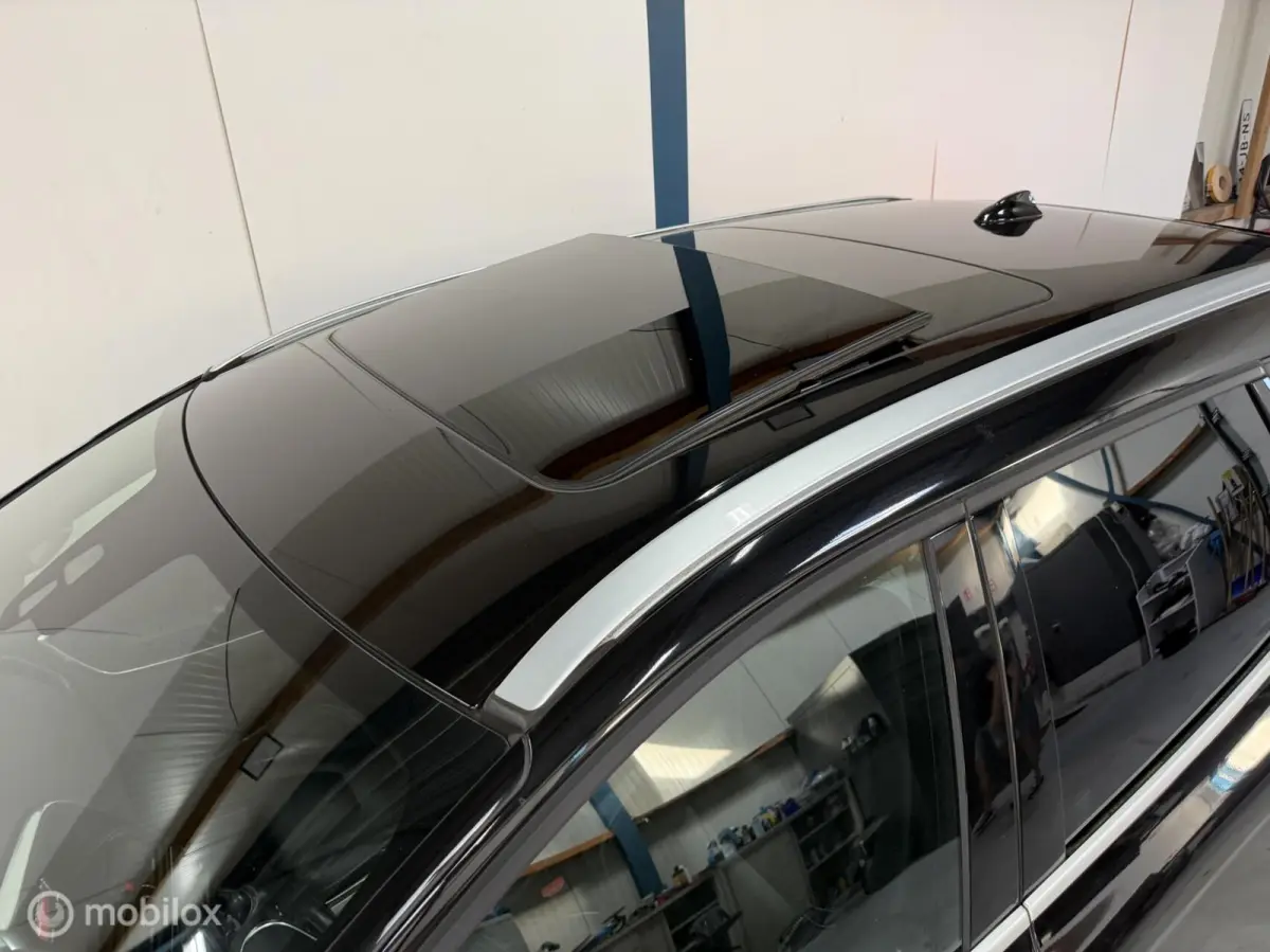 2.0 T5 R-Design NL-AUTO / DEALER HISTORIE / PANO
