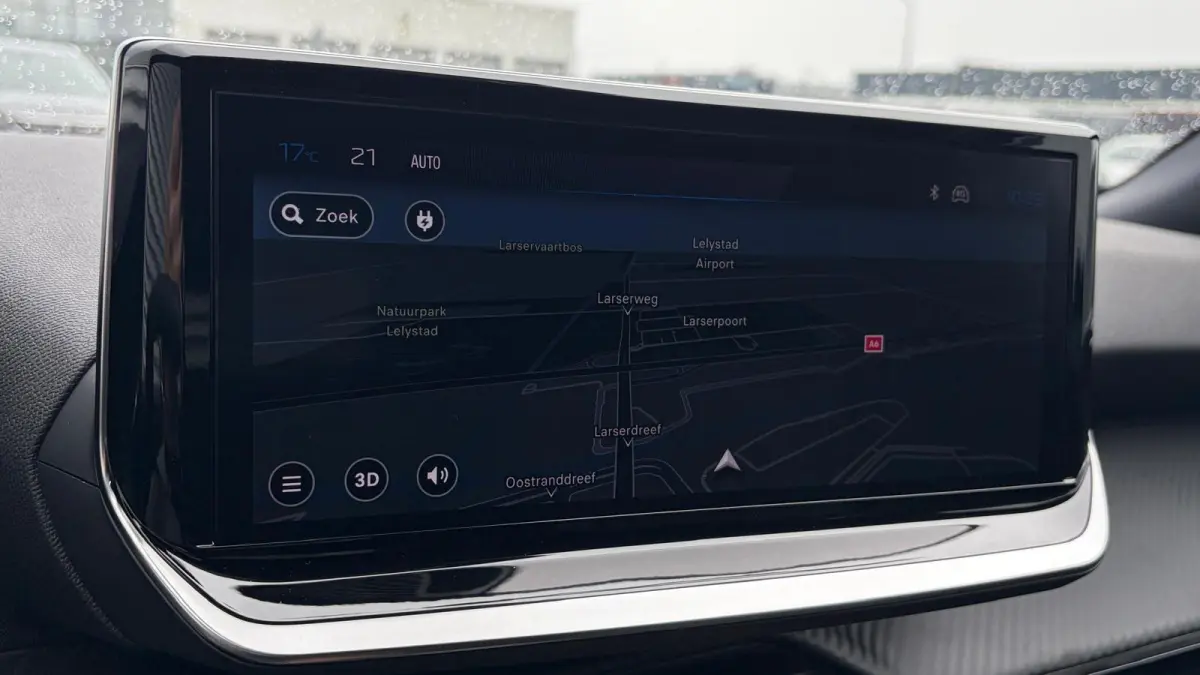 Allure | Active Safety Brake met camera en radar (automatisch noodremsysteem) met Distance Alert (waarschuwing dreigende aanrijding) | Advanced Active Safety Brake met camera en radar | Clim