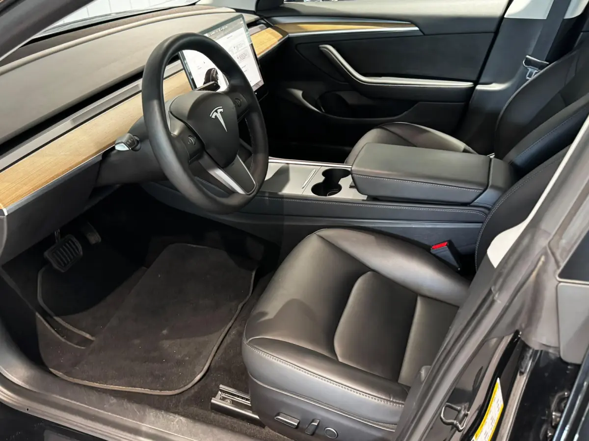 Long Range AWD 75 kWh
