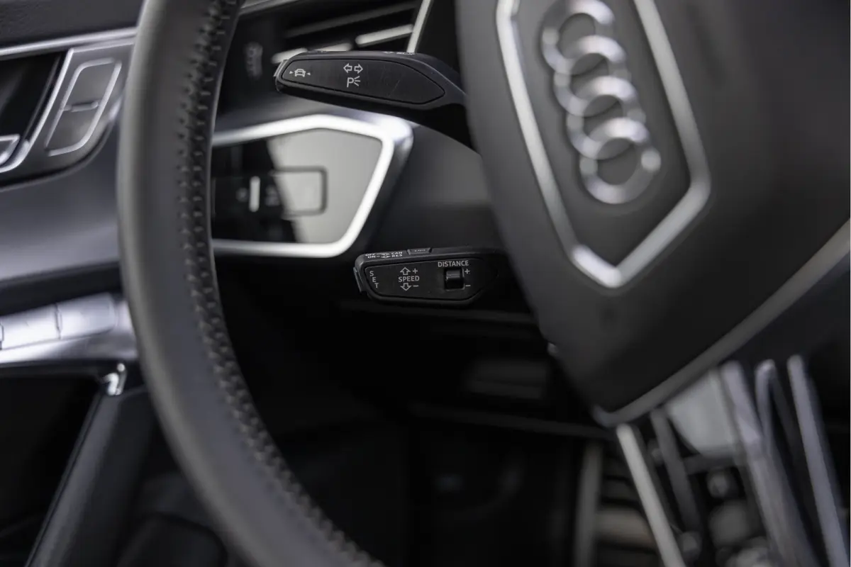 55 TFSI Quattro 340pk S-line Luchtv. HD-Matrix 4-wielsturing Standkachel ACC