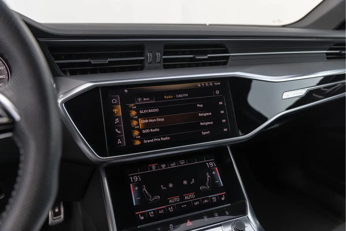 55 TFSI Quattro 340pk S-line Luchtv. HD-Matrix 4-wielsturing Standkachel ACC
