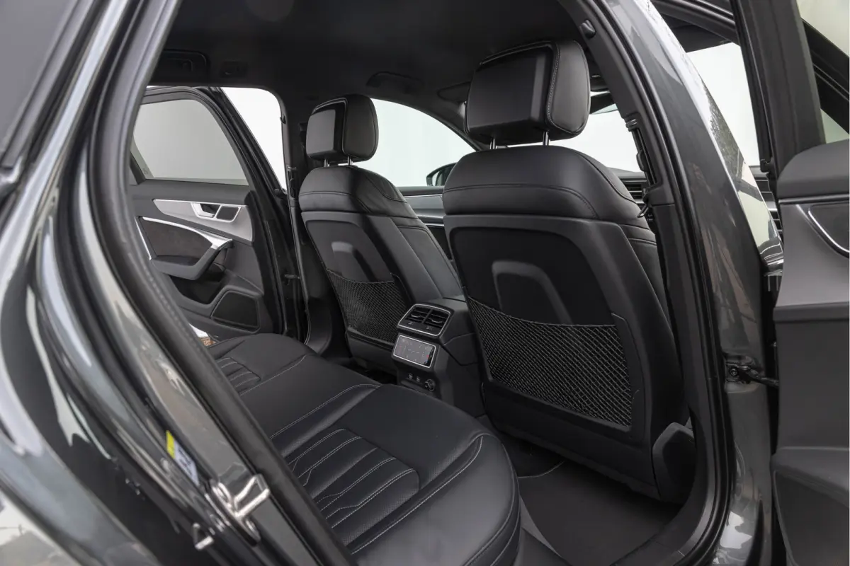 55 TFSI Quattro 340pk S-line Luchtv. HD-Matrix 4-wielsturing Standkachel ACC
