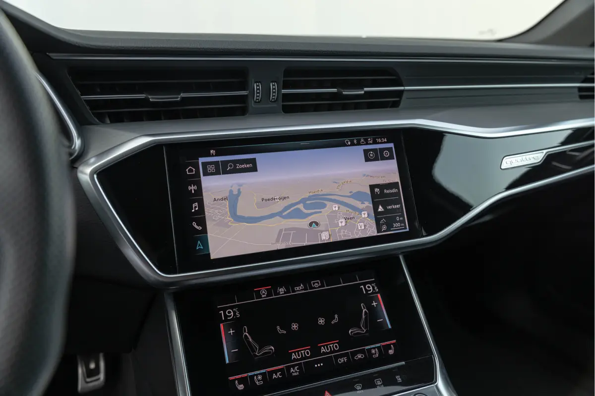 55 TFSI Quattro 340pk S-line Luchtv. HD-Matrix 4-wielsturing Standkachel ACC