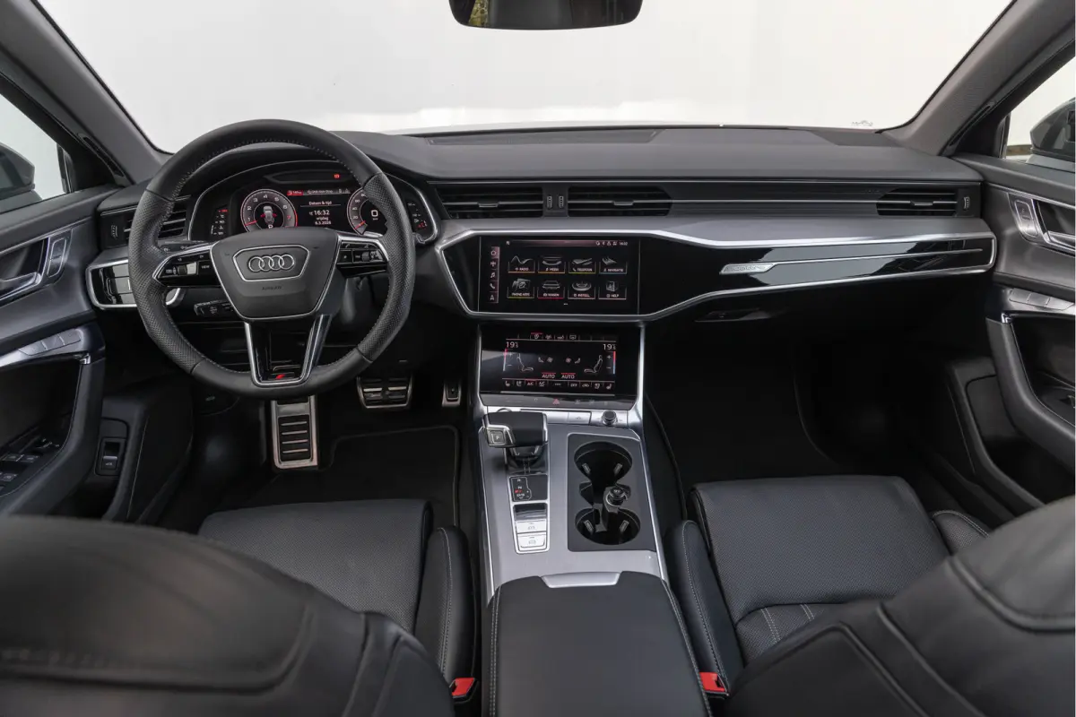 55 TFSI Quattro 340pk S-line Luchtv. HD-Matrix 4-wielsturing Standkachel ACC