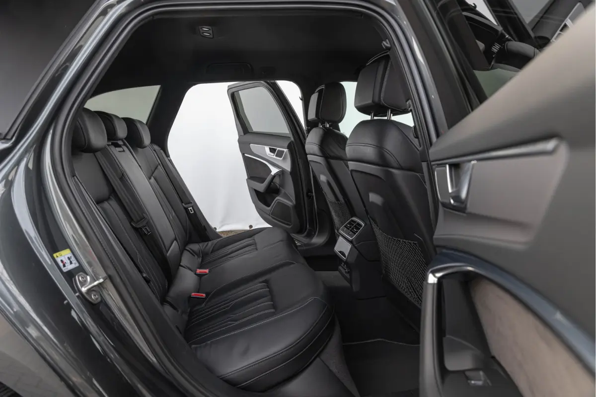 55 TFSI Quattro 340pk S-line Luchtv. HD-Matrix 4-wielsturing Standkachel ACC