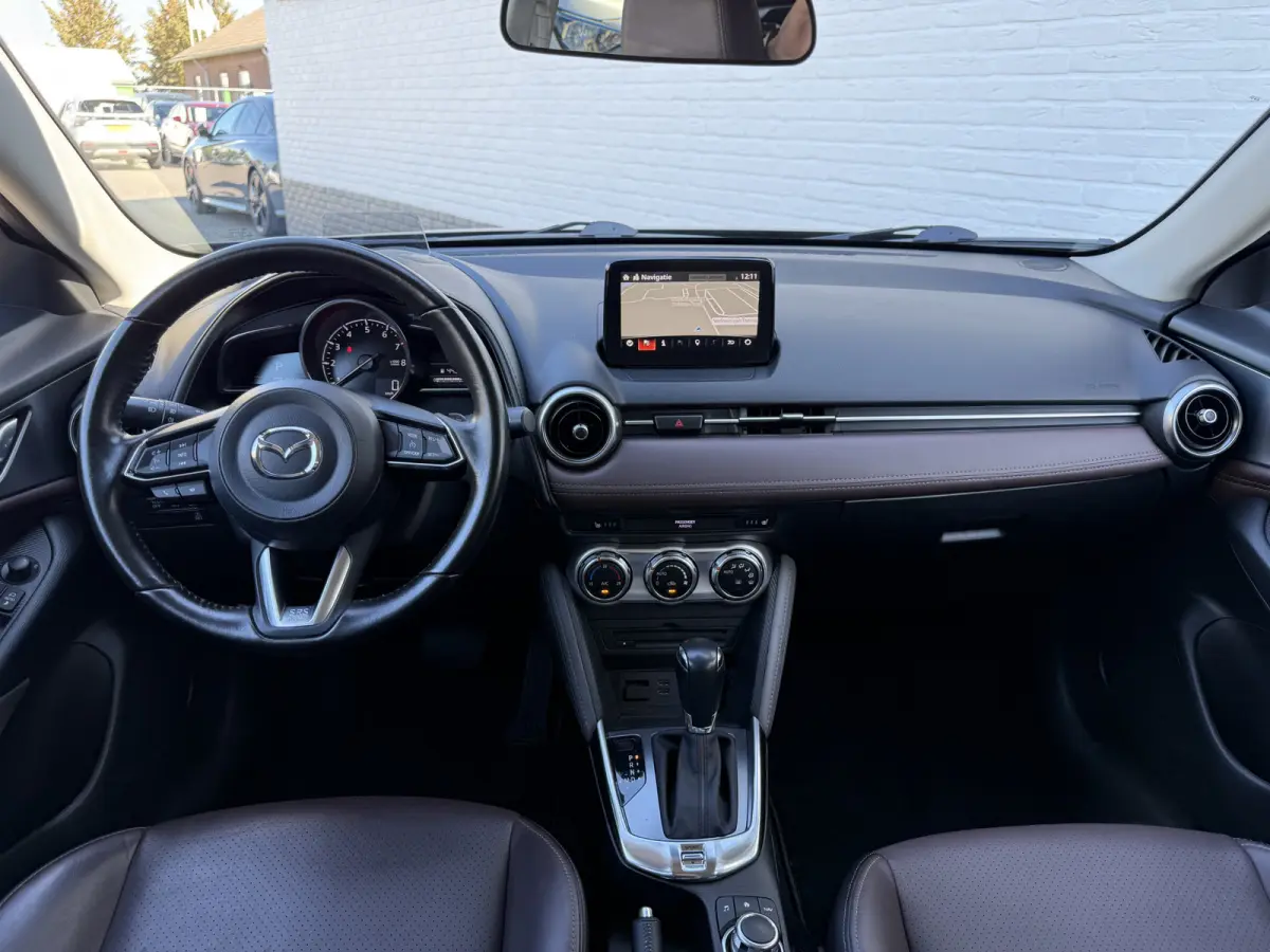 2.0 SkyActiv-G 120 GT-M | Leder | Memory | Leder | Camera | 18 inch