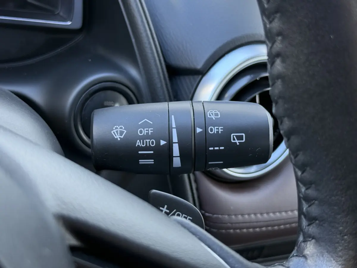 2.0 SkyActiv-G 120 GT-M | Leder | Memory | Leder | Camera | 18 inch