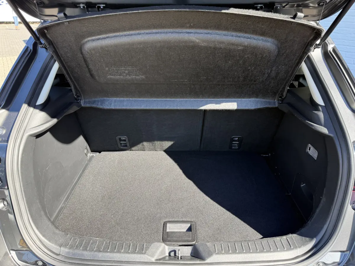2.0 SkyActiv-G 120 GT-M | Leder | Memory | Leder | Camera | 18 inch