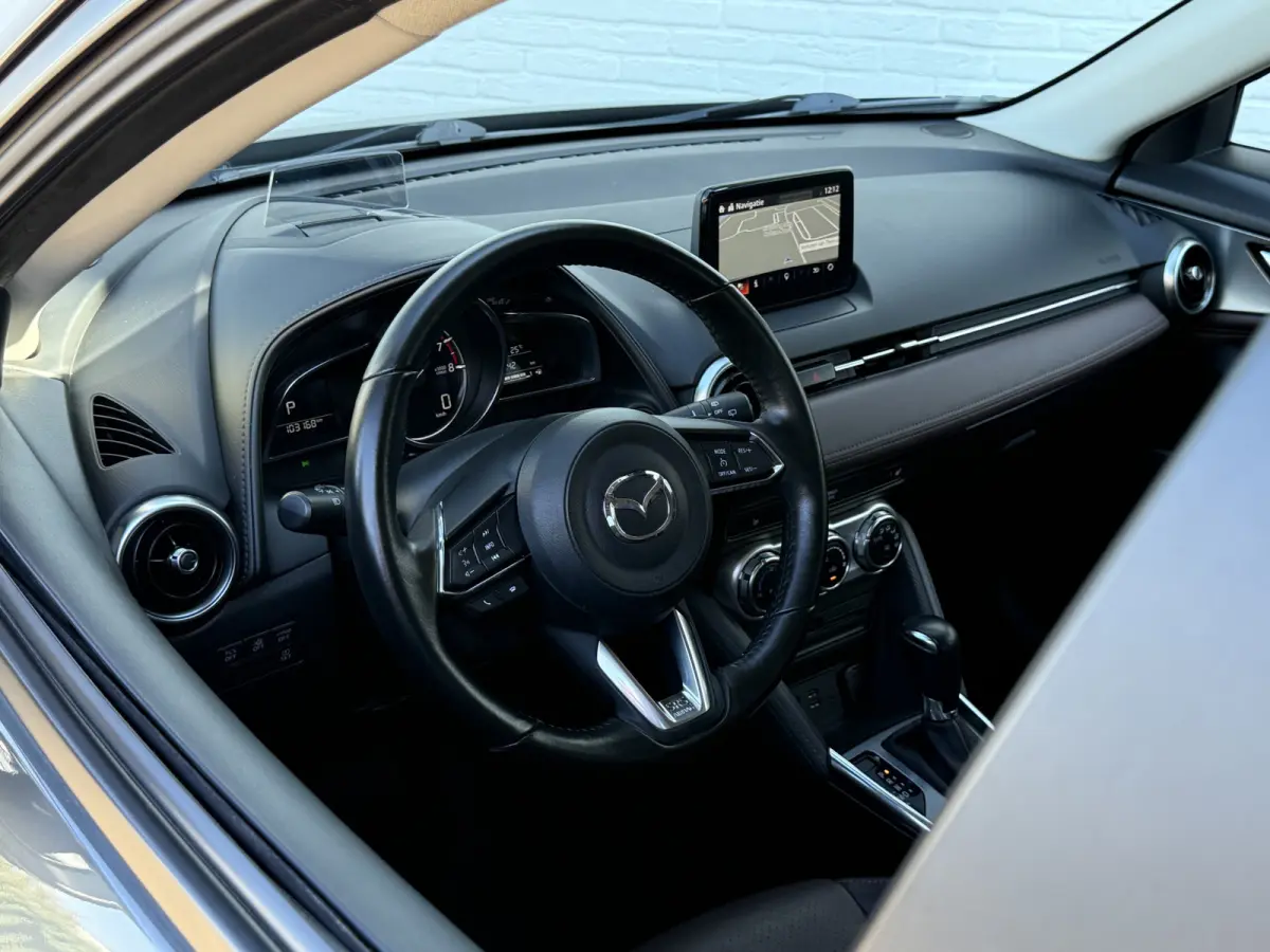 2.0 SkyActiv-G 120 GT-M | Leder | Memory | Leder | Camera | 18 inch