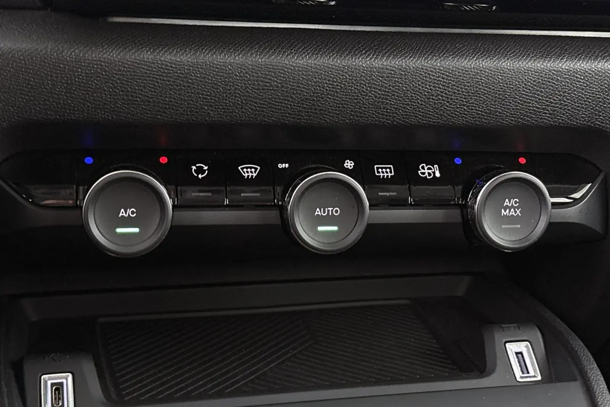 You 50 kWh SOH 97% Achteruitrijcamera Apple CarPlay