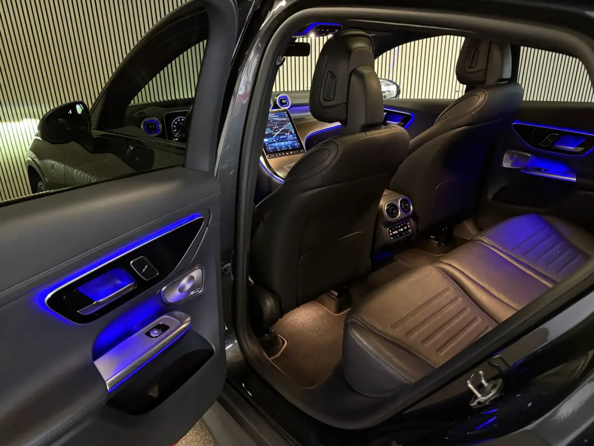 300e 4 Matic AMG STYLING-PANORAMA-MEMORY-BURMESTER-HEAD UP-ZEER COMPLEET