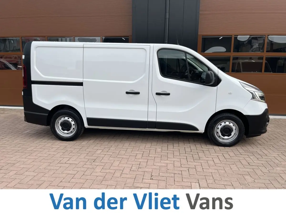 2.0 dCi E6 120pk Comfort 3p Lease €253p/m, Airco, PDC, Cruise controle, Onderhoudshistorie aanwezig
