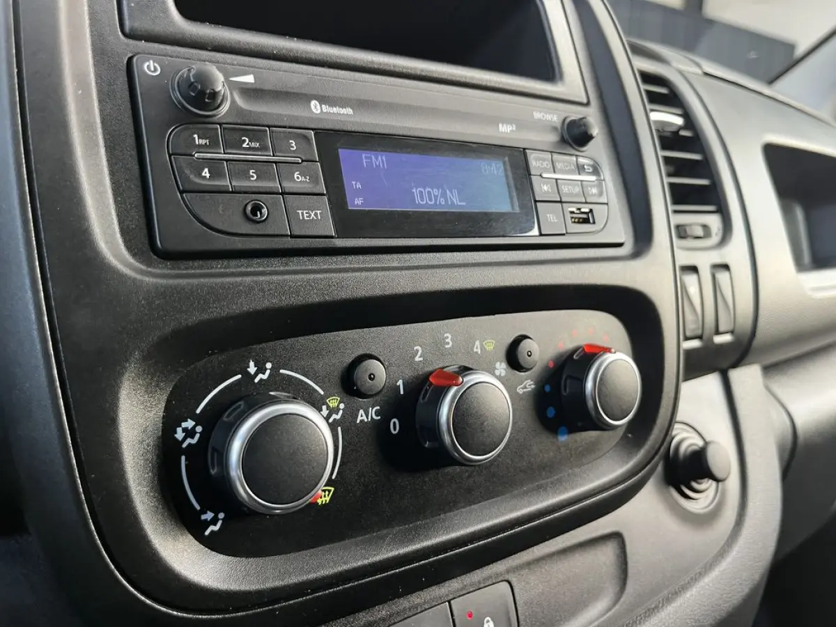 2.0 dCi E6 120pk Comfort 3p Lease €253p/m, Airco, PDC, Cruise controle, Onderhoudshistorie aanwezig