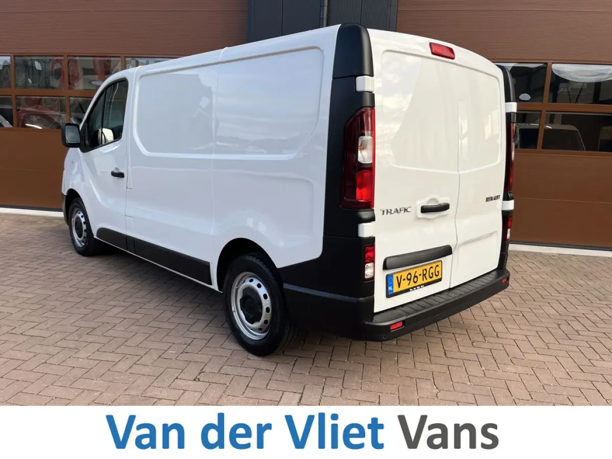 2.0 dCi E6 120pk Comfort 3p Lease €253p/m, Airco, PDC, Cruise controle, Onderhoudshistorie aanwezig