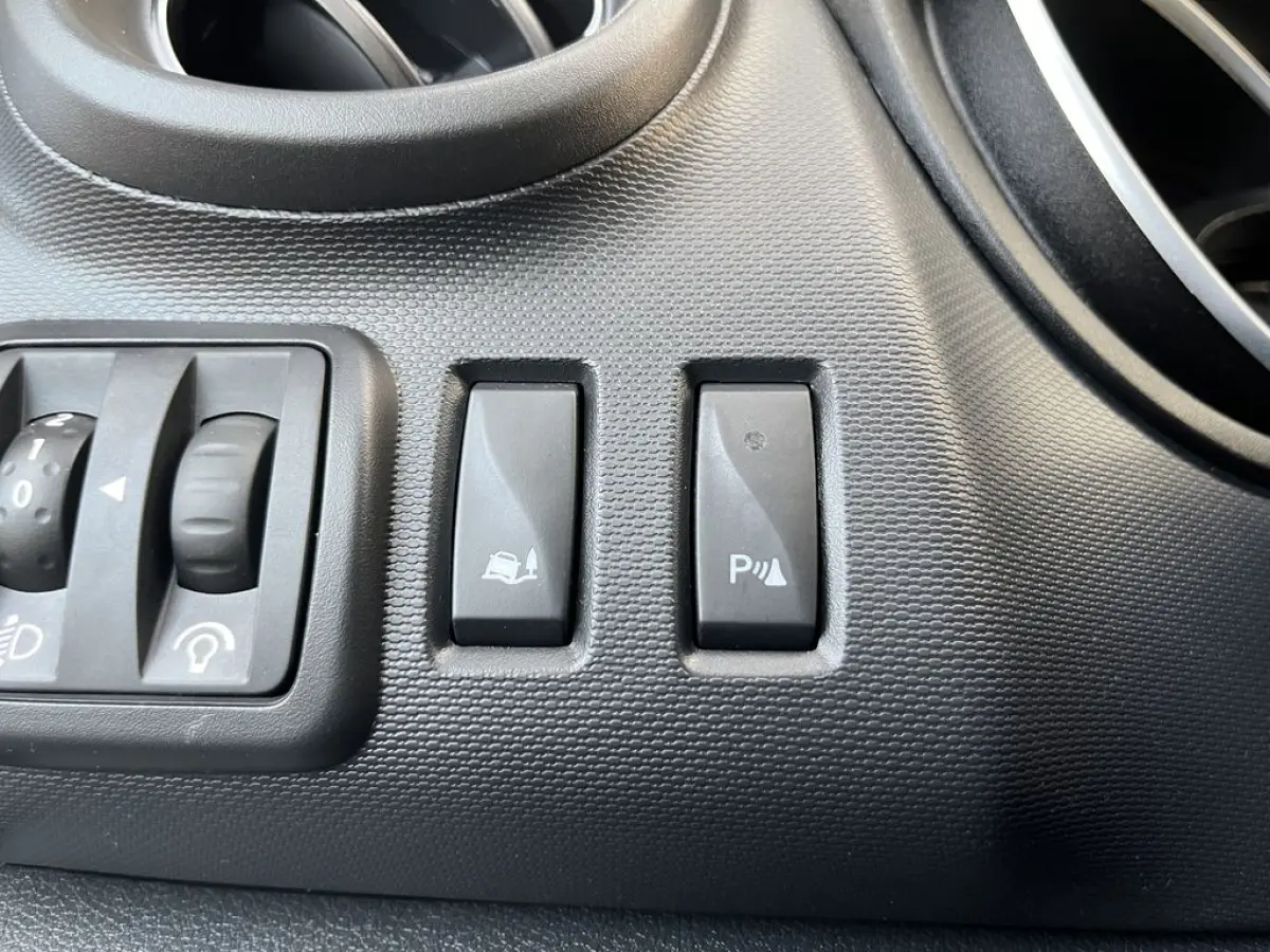 2.0 dCi E6 120pk Comfort 3p Lease €253p/m, Airco, PDC, Cruise controle, Onderhoudshistorie aanwezig
