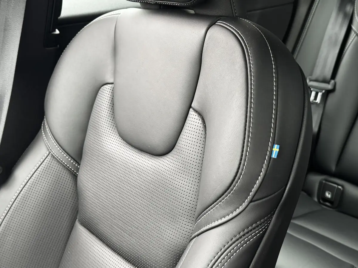2.0 T8 Plug-in hybrid AWD Plus Black Edition 455 PK | Nappa comfort stoelen | Pano | 21 Inch