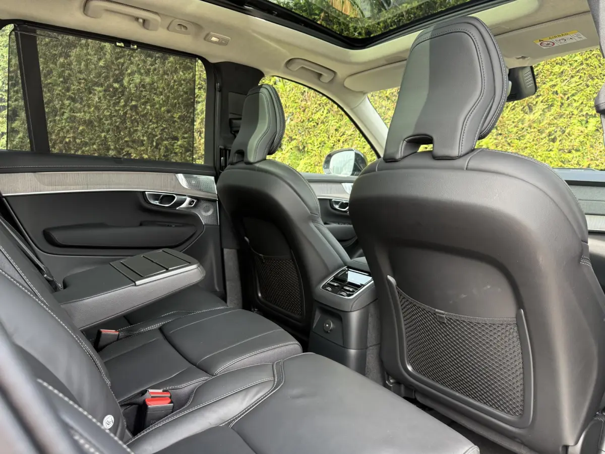 T8 Plug-in hybrid AWD Ultra Dark