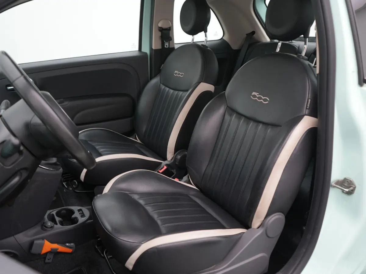 0.9 TwinAir Turbo Lounge |  Panoramisch glazen zonnedak met elektrisch zonnescherm | start/stop systeem | Airco | 12 Maanden BOVAG Garantie |