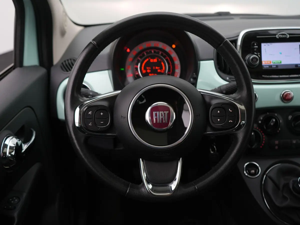 0.9 TwinAir Turbo Lounge |  Panoramisch glazen zonnedak met elektrisch zonnescherm | start/stop systeem | Airco | 12 Maanden BOVAG Garantie |