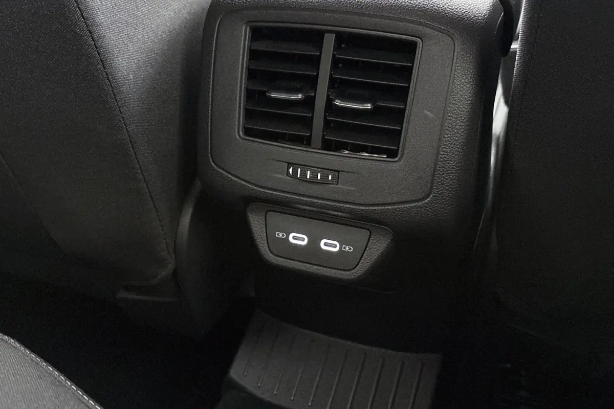 1.0 TSI Style Stoel-Stuurverwarming Apple CarPlay