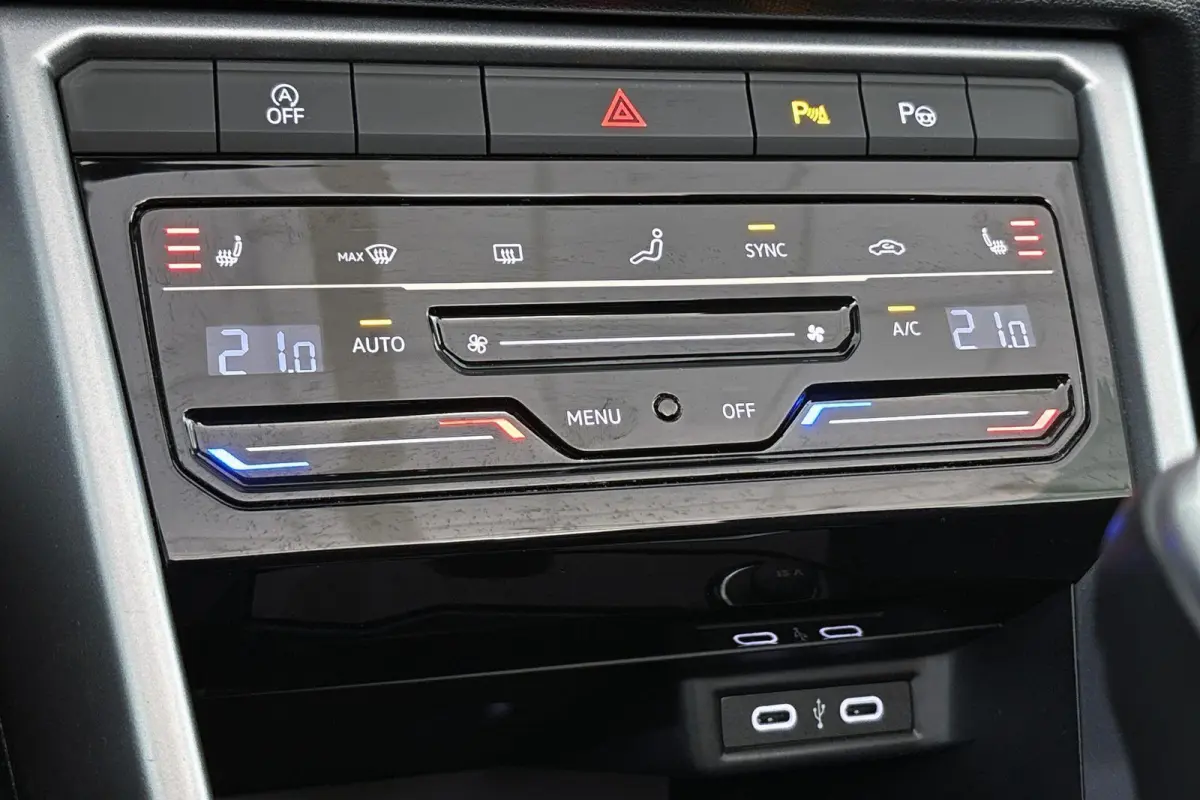 1.0 TSI Style Stoel-Stuurverwarming Apple CarPlay